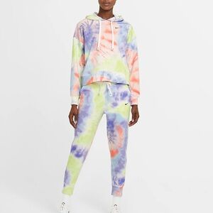Nike Dri-FIT Get Fit Women's Tie-dye Pullover Training Hoodie and Joggers
